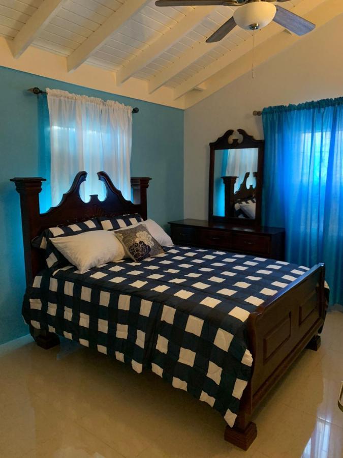 Paradise Villa Shared Onsite Private Pool Onsite Gym Ocho Rios Luaran gambar